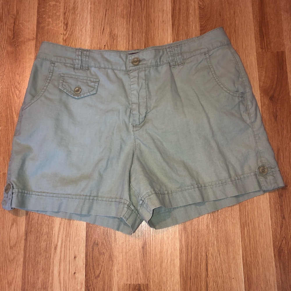 Gloria Vanderbilt Olive Cargo Shorts